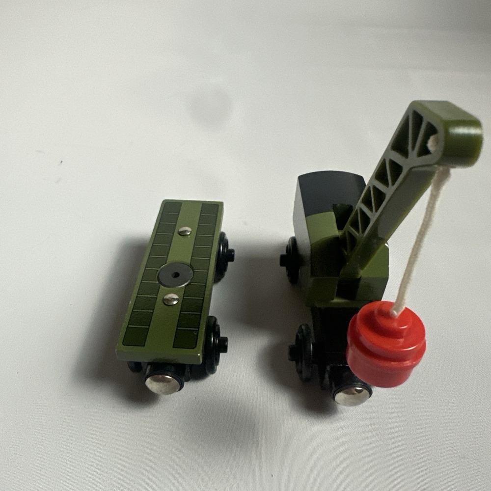 Thomas & Friends Wooden Railway Breakdown Train Flatbed Tank Engine EUC - Picture 4 of 6